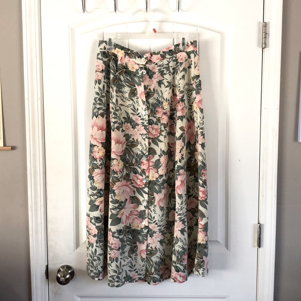 Button down front Women’s skirt